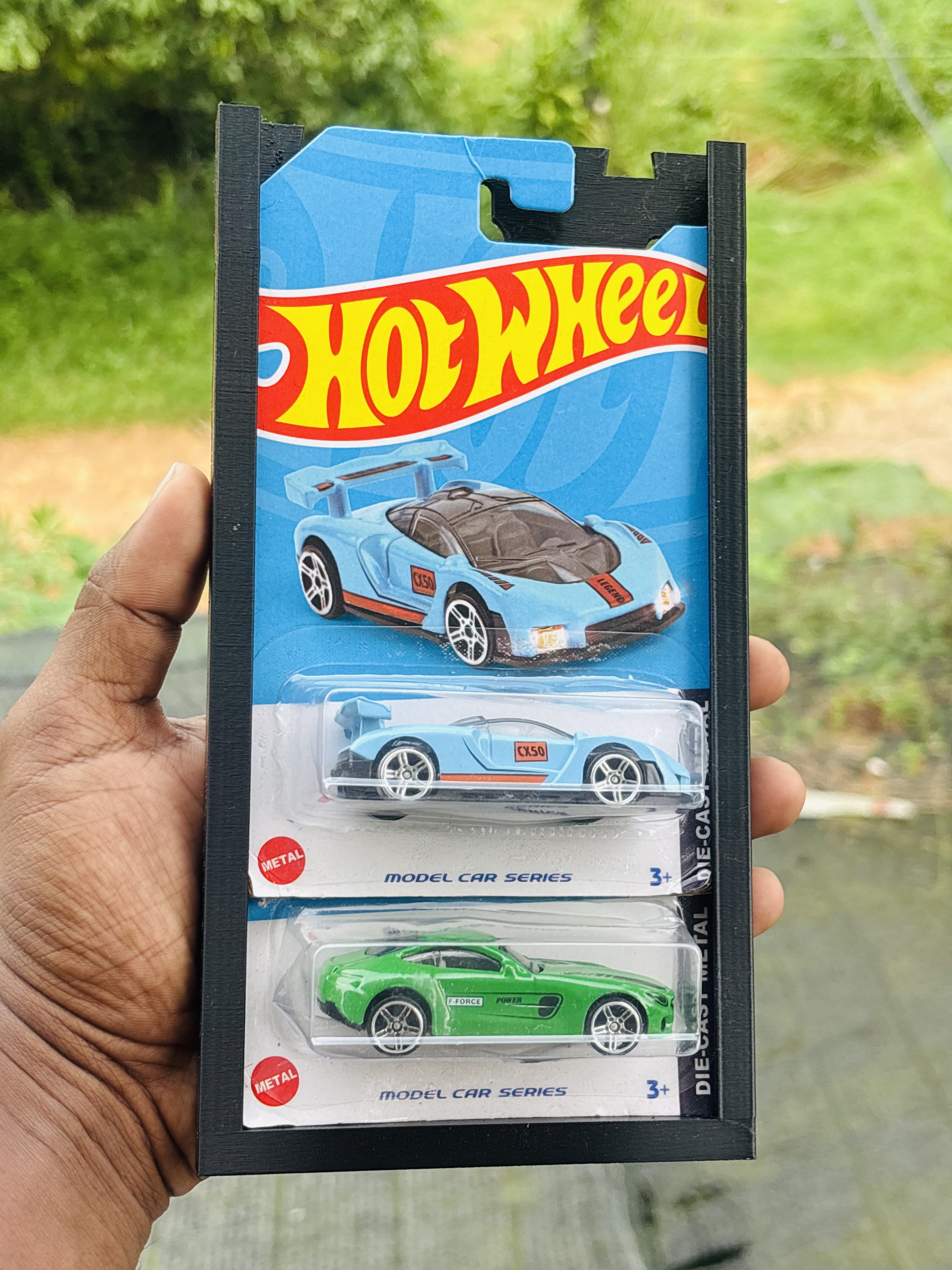Hot Wheels Card Wall Hanger — 4-Card Holder